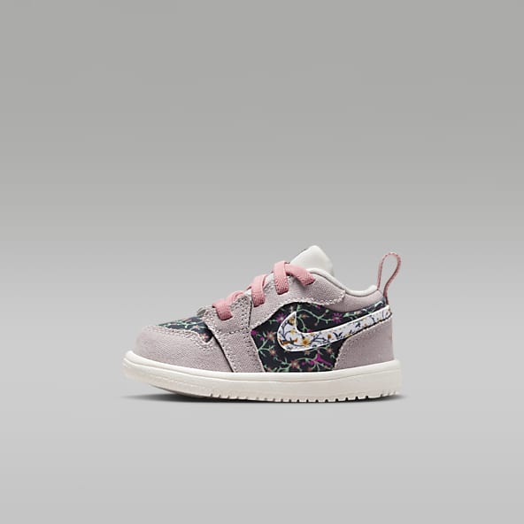 Girls Jordan Shoes. Nike